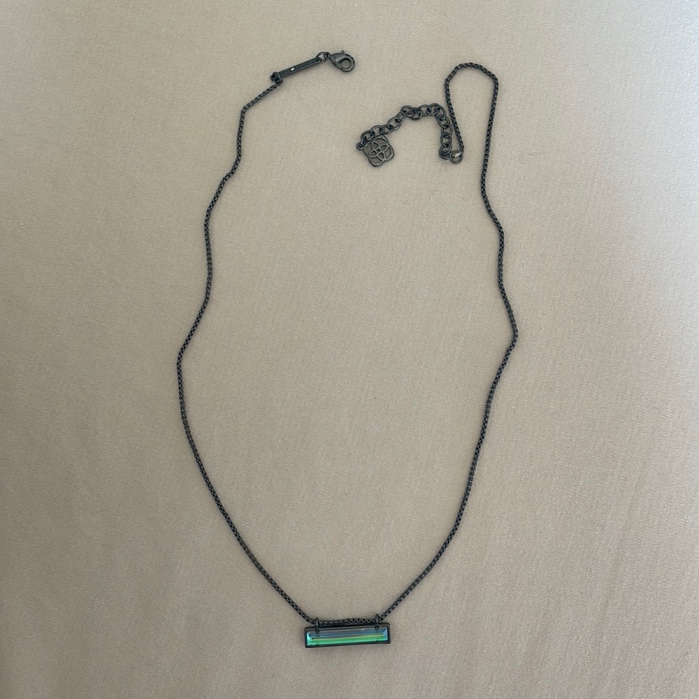 Kendra Scott iridescent necklace